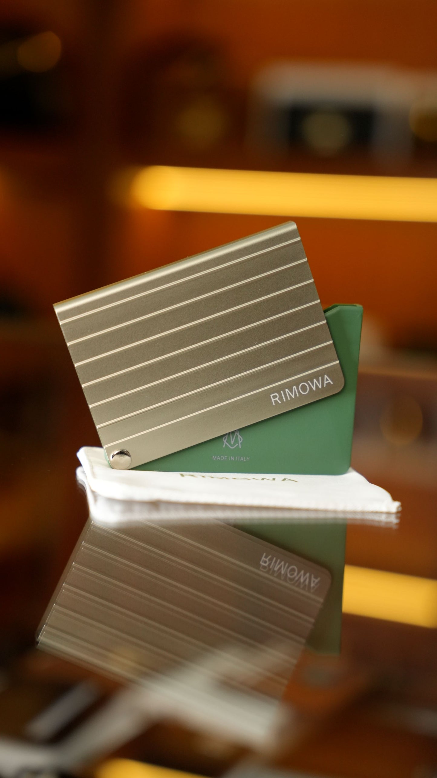 Rimowa Alüminyum Kartlık – Silver
