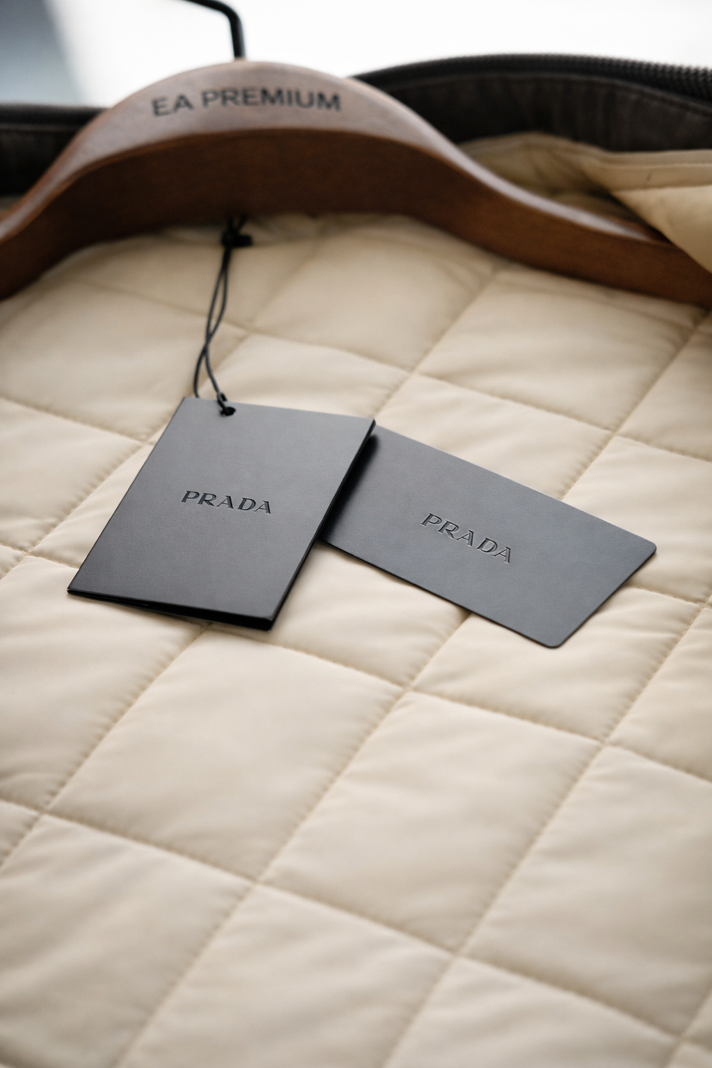 Prada Yaka Detaylı Tasarım Mont - Ekru