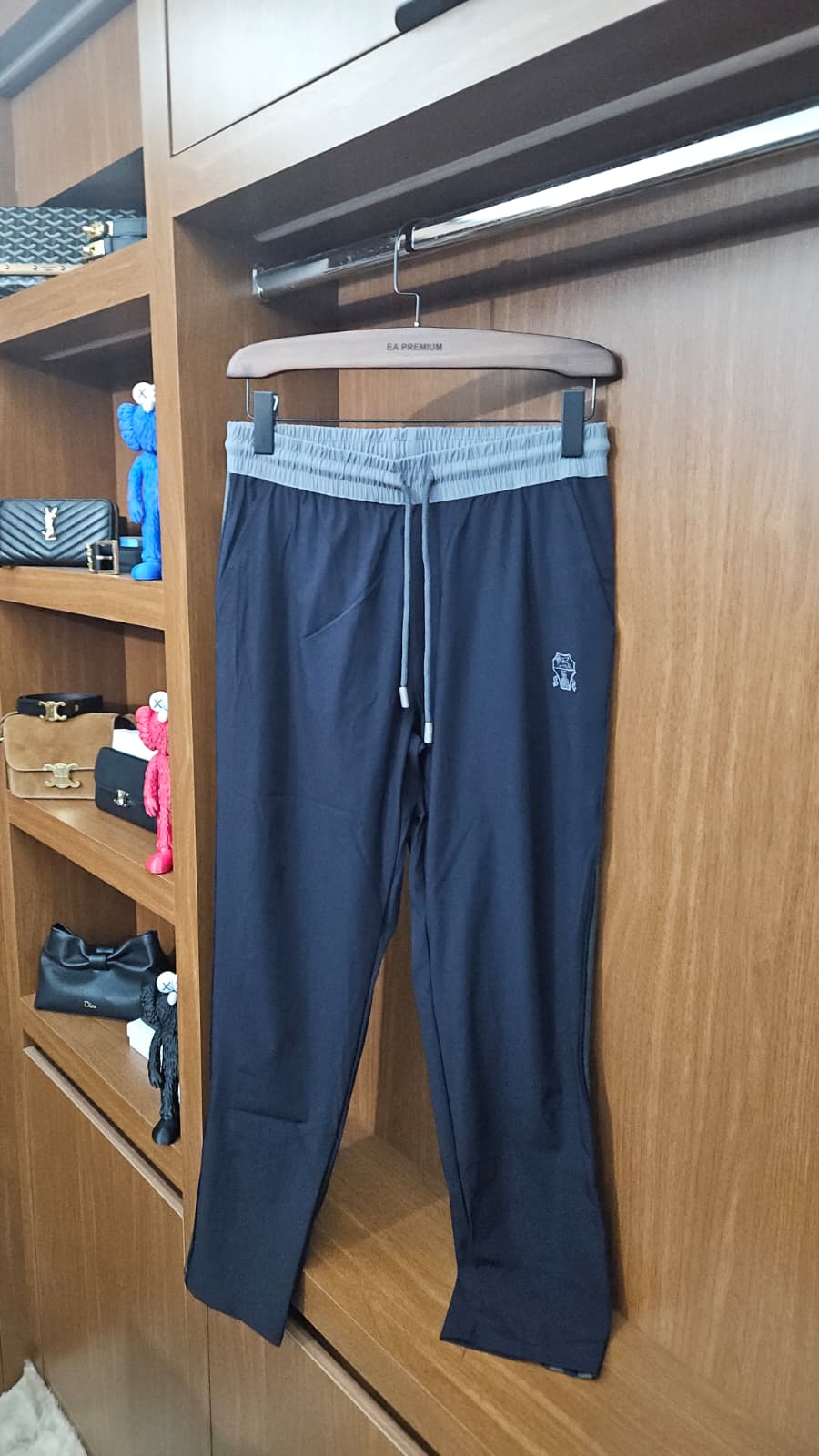 Loro Piana Kapüşonlu Rüzgarlık ve Lastikli Bel Jogger Takımı