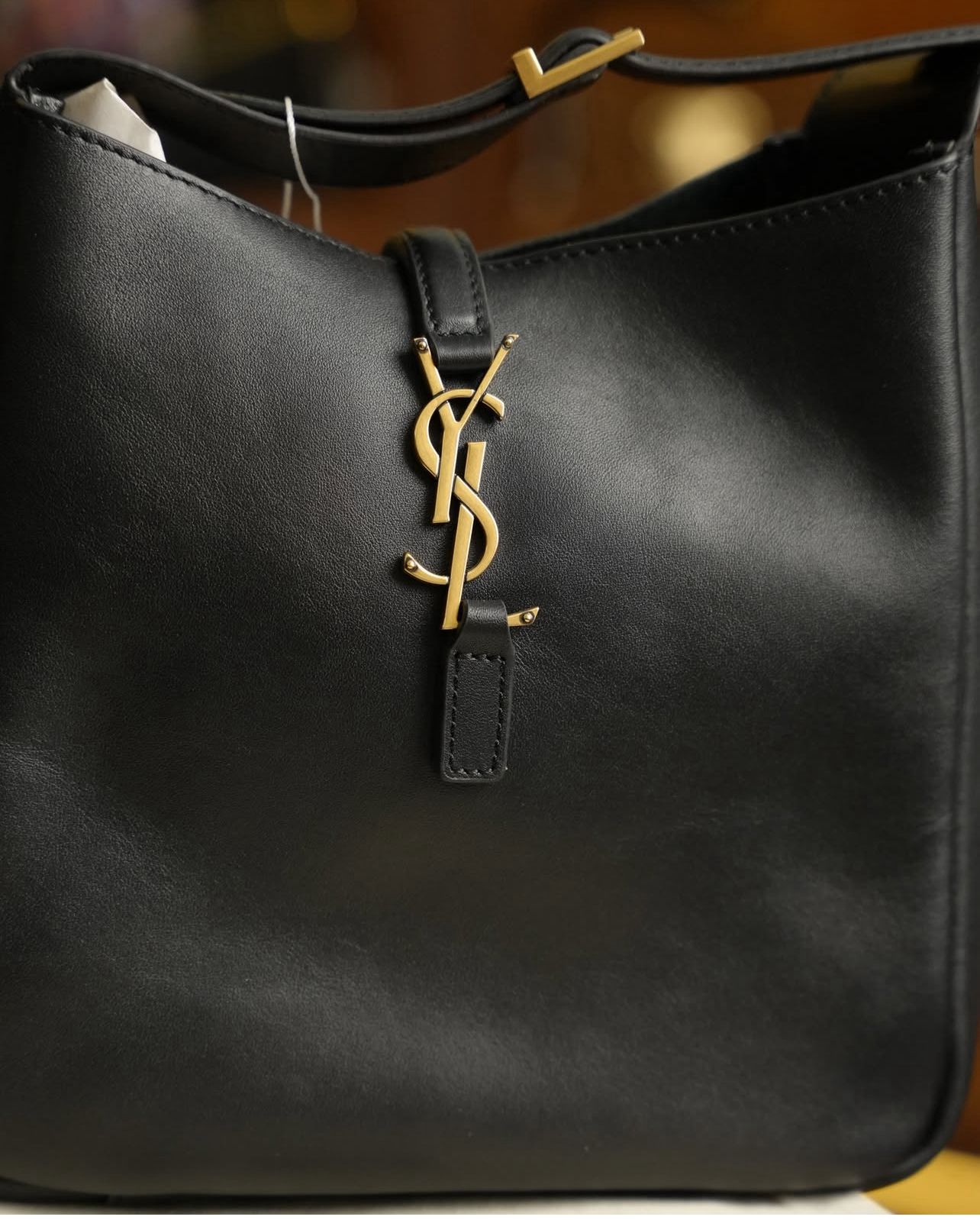 YSL Hobo Deri Omuz Çantası – Siyah