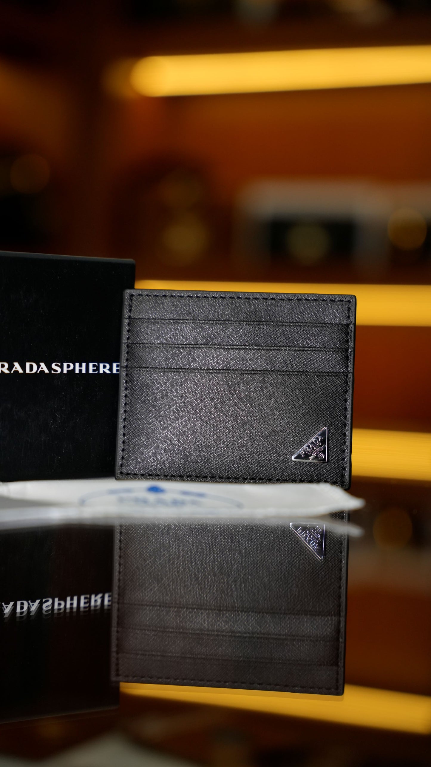 Prada Saffiano Deri Kartlık – Siyah