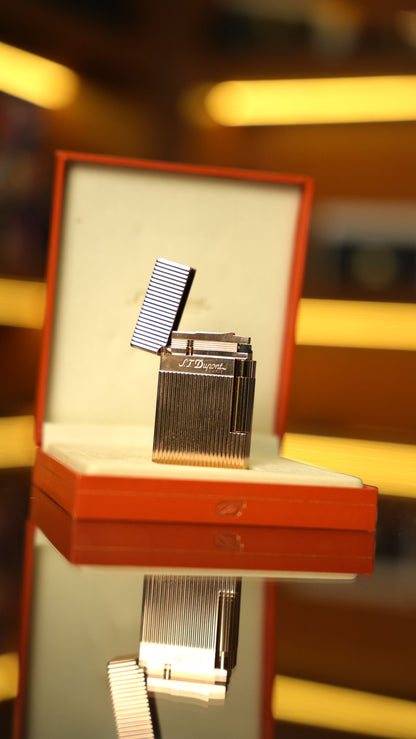 S.T. Dupont Lüks Çakmak – Gümüş Çizgili
