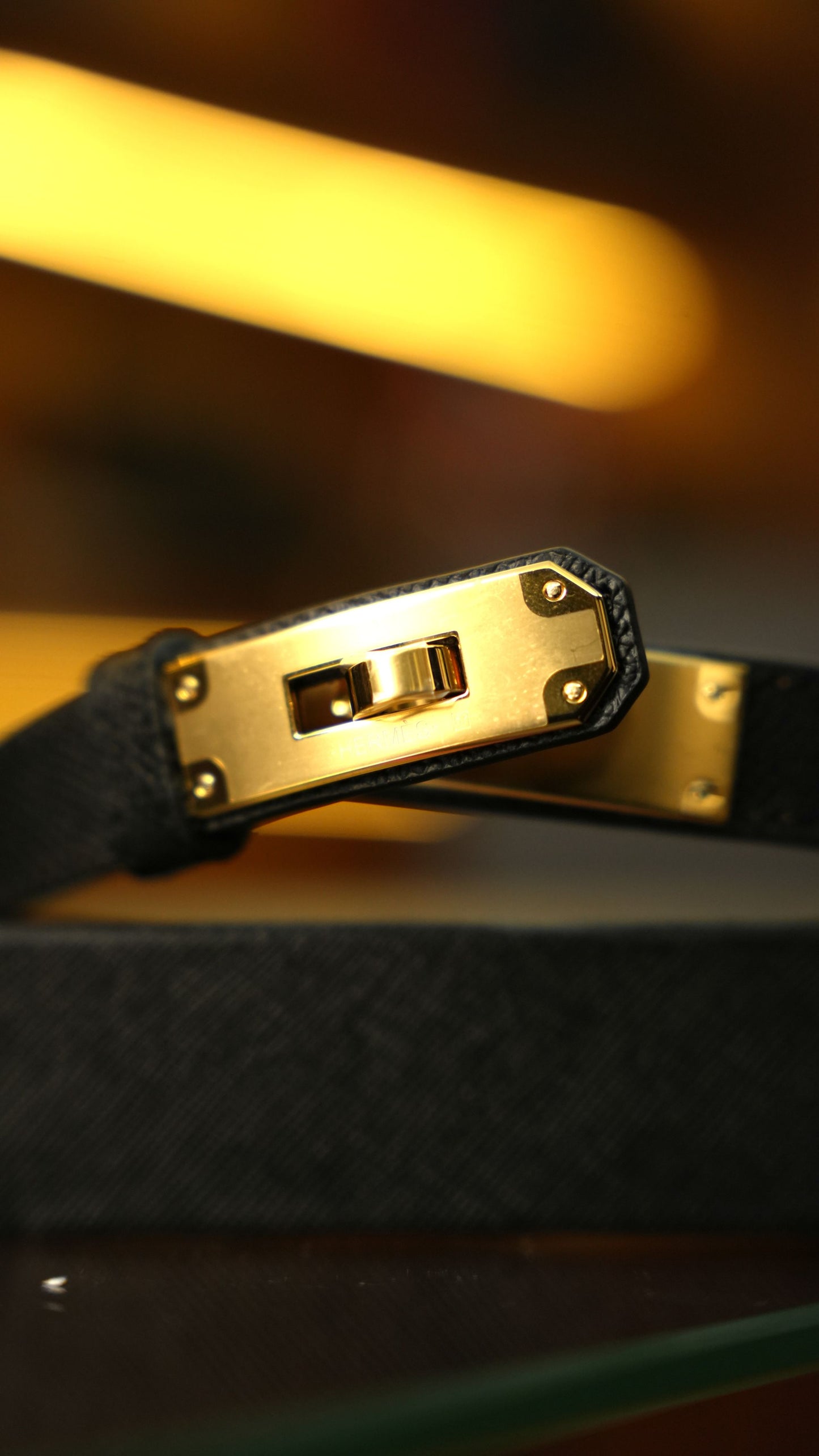 Hermès Kelly Kemer – Siyah Altın
