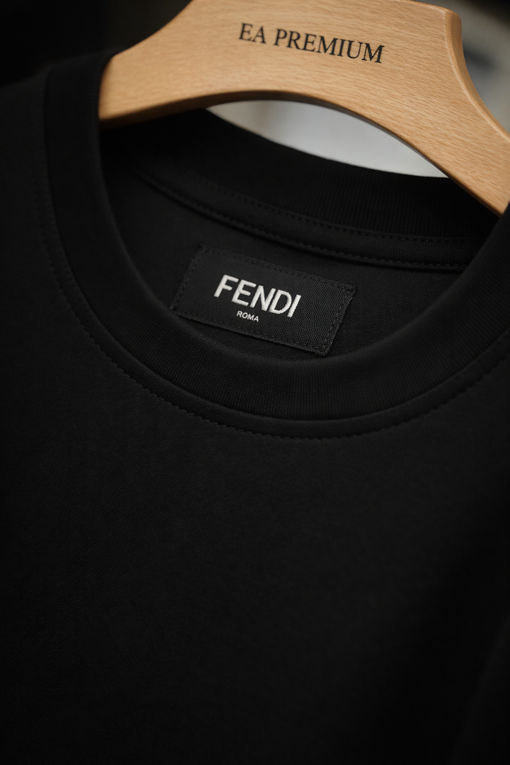 FENDI Nakış İşlemeli Bisiklet Yaka T-Shirt - Siyah