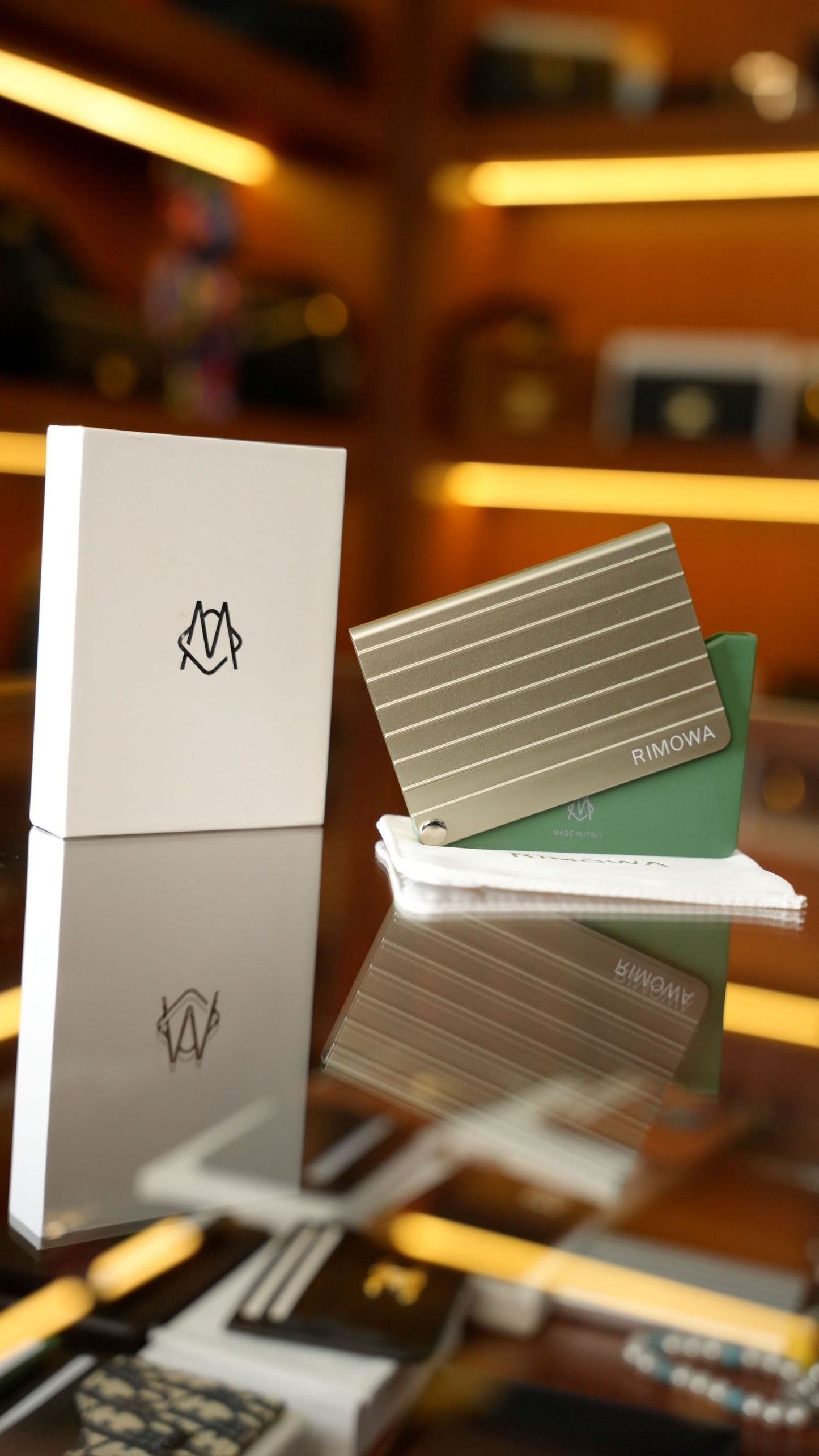 Rimowa Alüminyum Kartlık – Silver