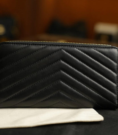 Saint Laurent YSL Logolu Kapitone Deri Cüzdan – Siyah