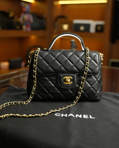 Chanel Kapitone Mini Çanta – Siyah