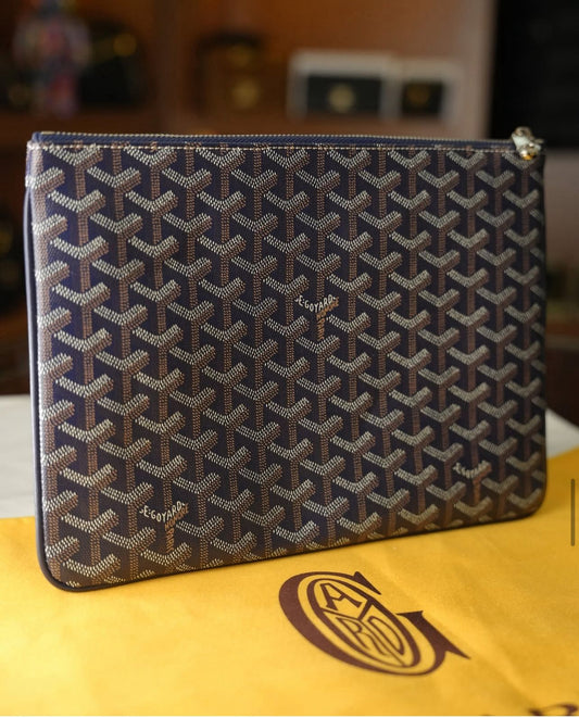 Goyard Monogram Fermuarlı Clutch – Lacivert