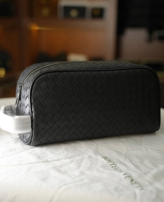 Bottega Veneta Intrecciato Deri Seyahat Çantası – Siyah