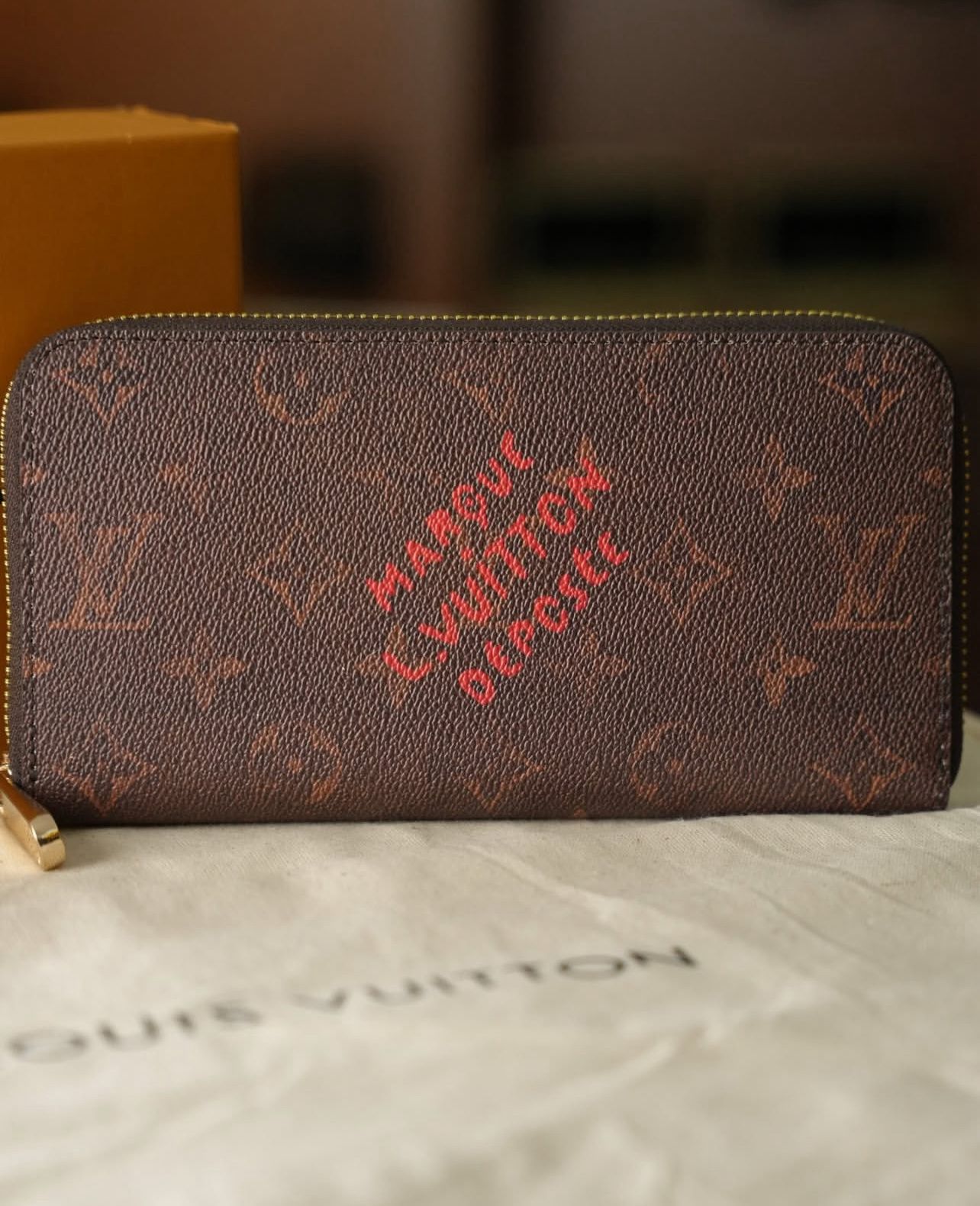 Louis Vuitton Monogram Zippy Organizer Cüzdan – Kahverengi