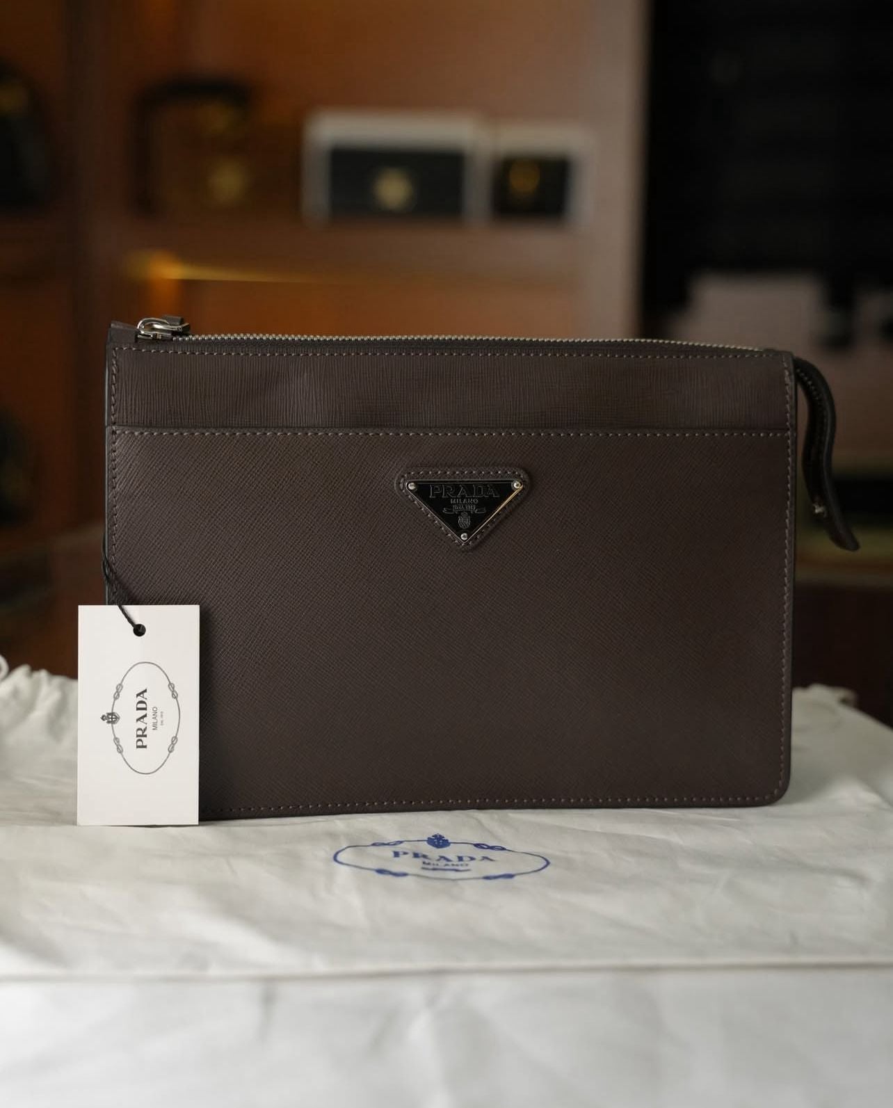 Prada Fermuarlı Deri Organizer Çanta – Kahverengi