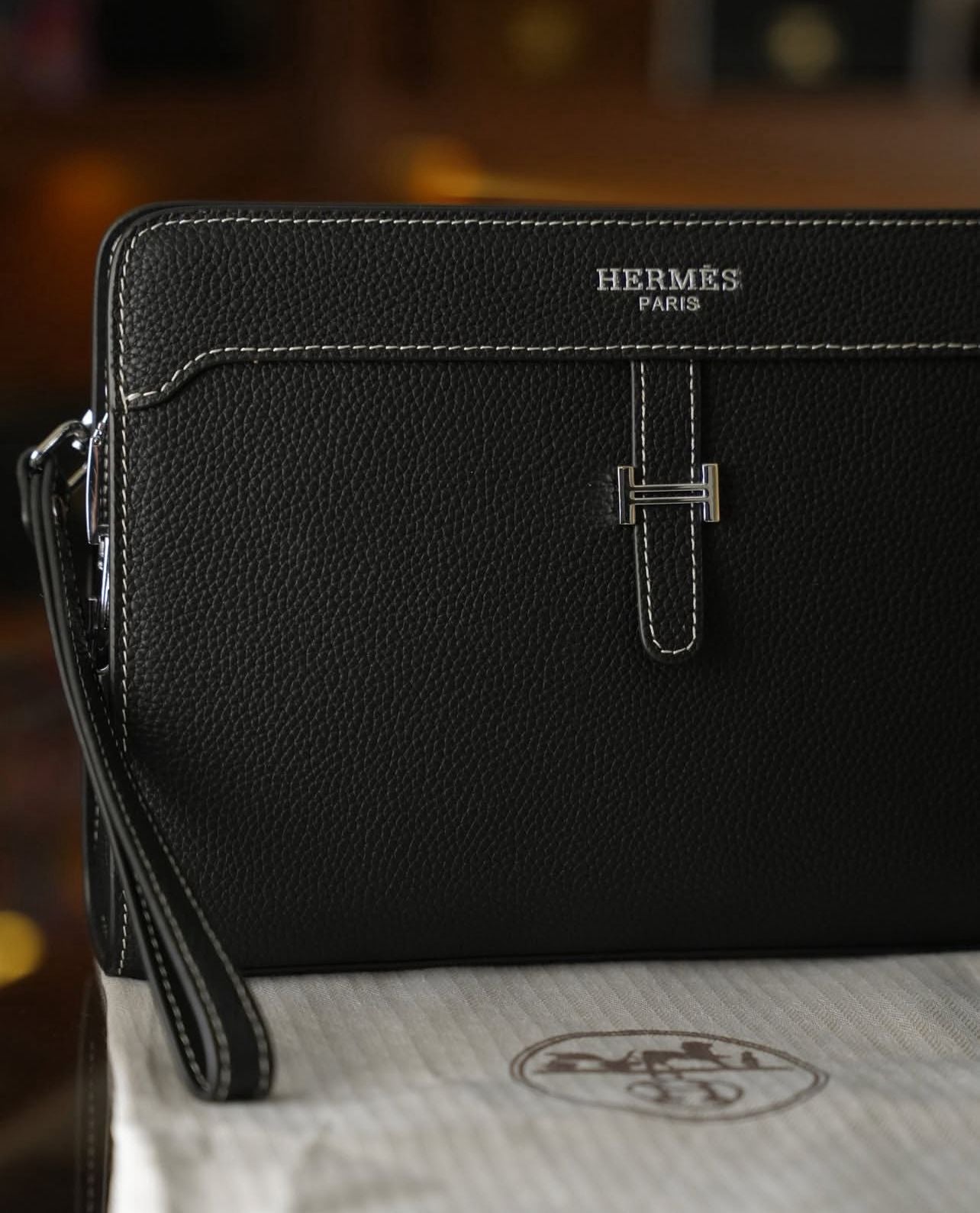 Hermès Paris H Logolu Deri Clutch / El Çantası – Siyah