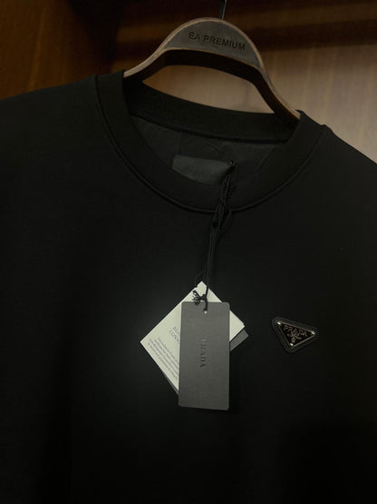 Prada Siyah Minimal Logo Detaylı Sweatshirt (Premium Basic Crewneck)