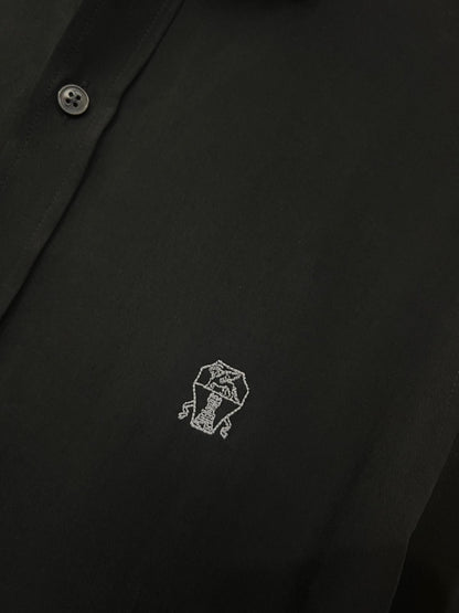 Brunello Cucinelli Siyah Keten Gömlek – Hafif Kumaş, Modern Kesim (Erkek)