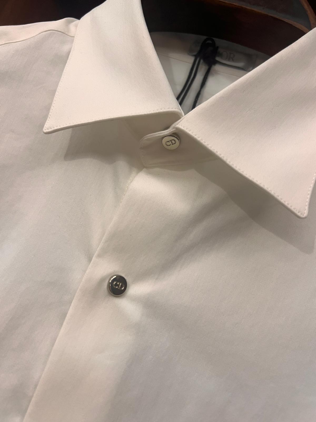 Dior Keten Gömlek – Hafif Kumaş, Modern Kesim (Erkek)