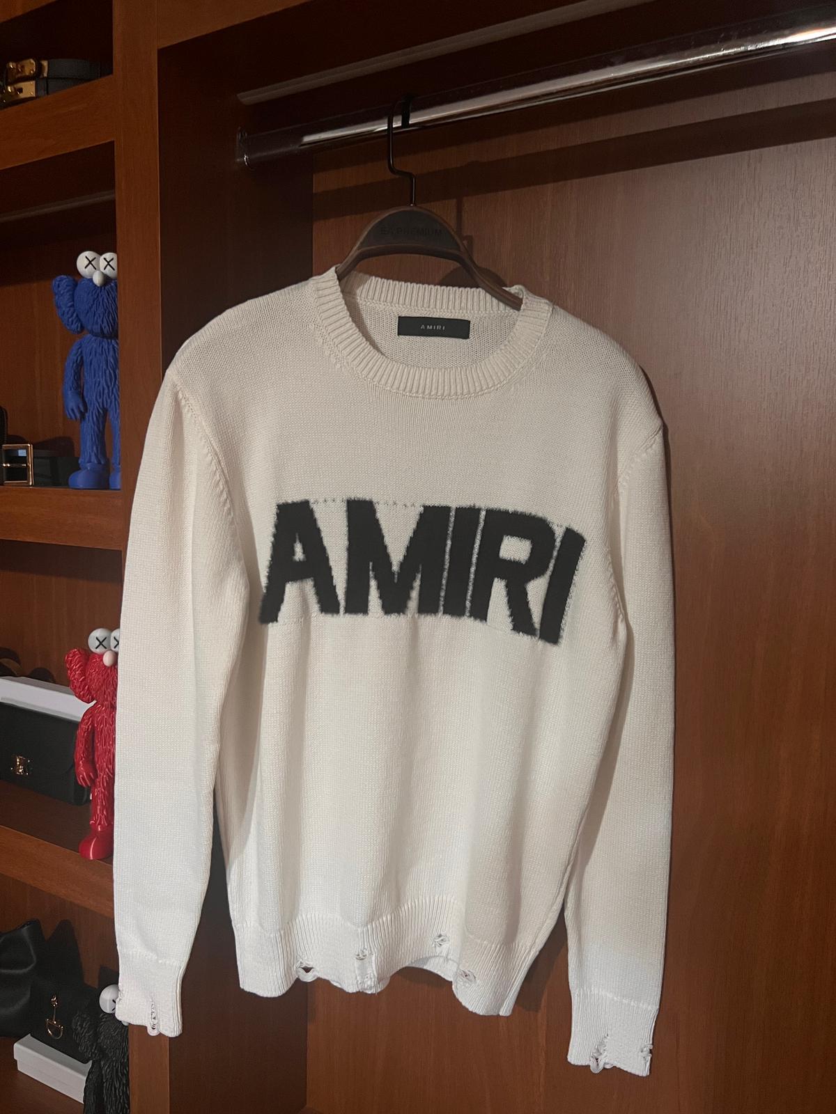 Amiri Premium Kazak – Modern Kesim, Minimal Tasarım, Logo Detaylı (Erkek)