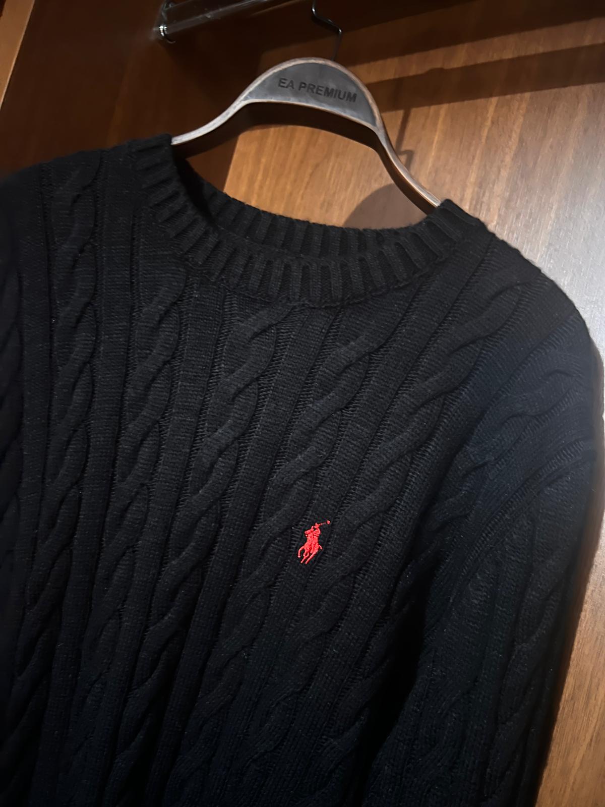 Ralph Lauren Siyah Premium Kazak – Modern Kesim, Minimal Tasarım, Logo Detaylı (Erkek)