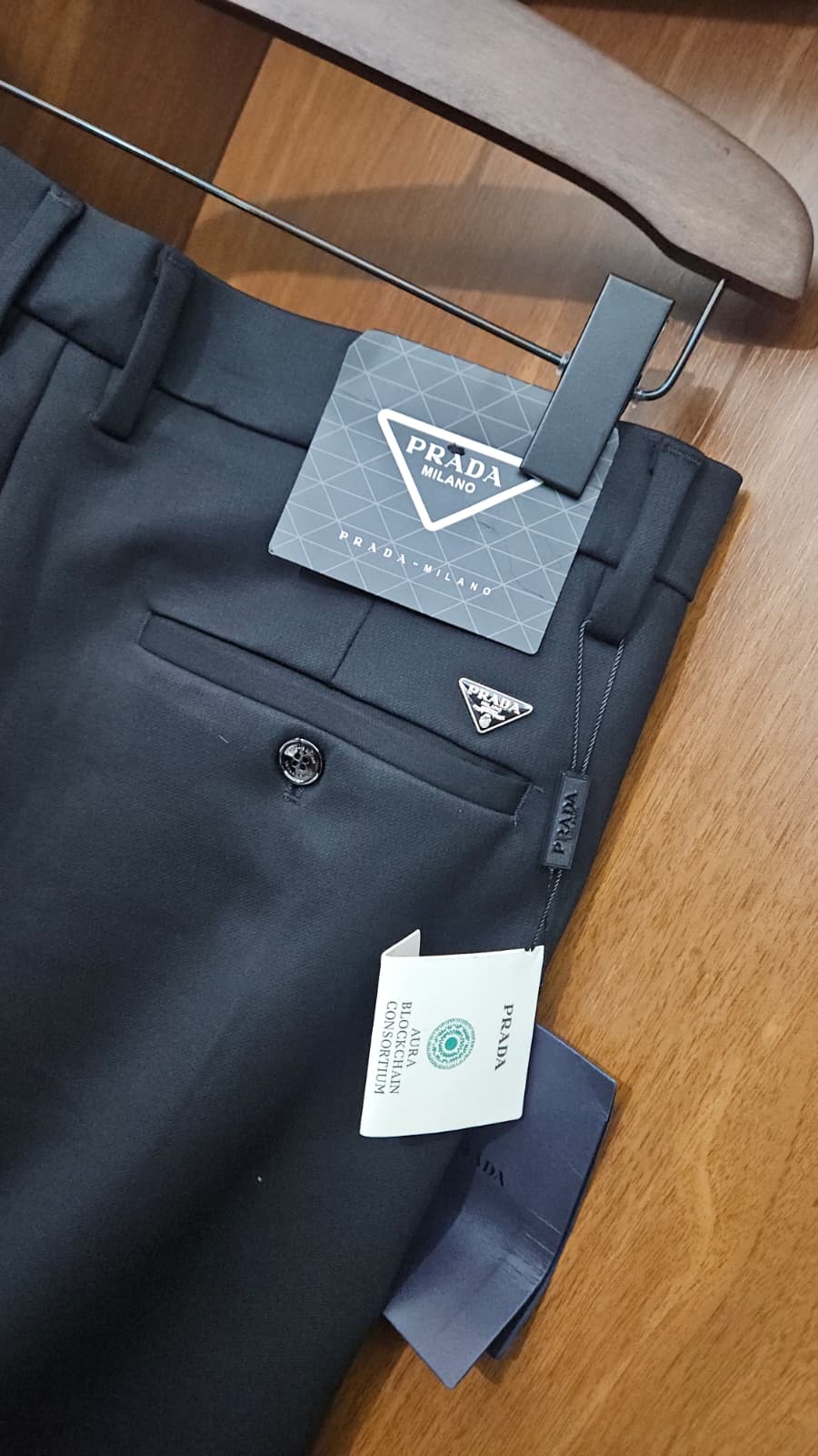 Prada Mikro Üçgen Logolu Siyah Teknik Gabardin Pantolon