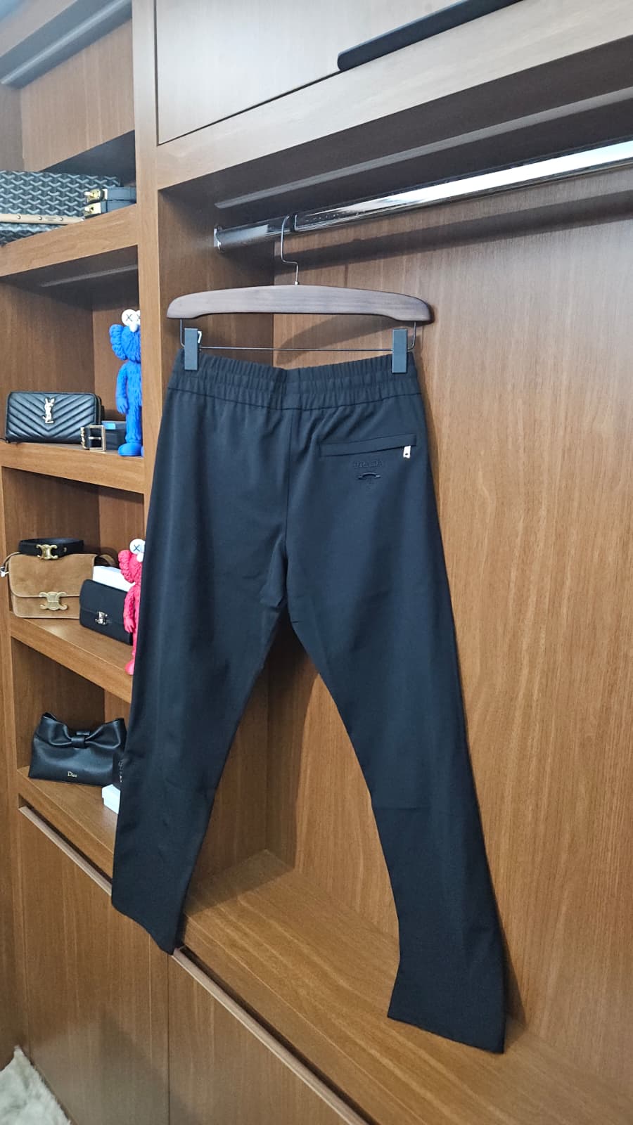 Prada Emaye Üçgen Logolu Siyah Teknik Jogger Pantolon