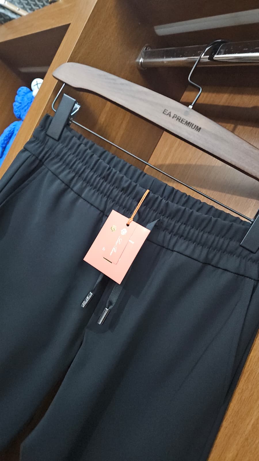 Loro Piana İkonik Arma Nakışlı Siyah Jogger Pantolon