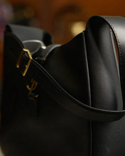 YSL Hobo Deri Omuz Çantası – Siyah